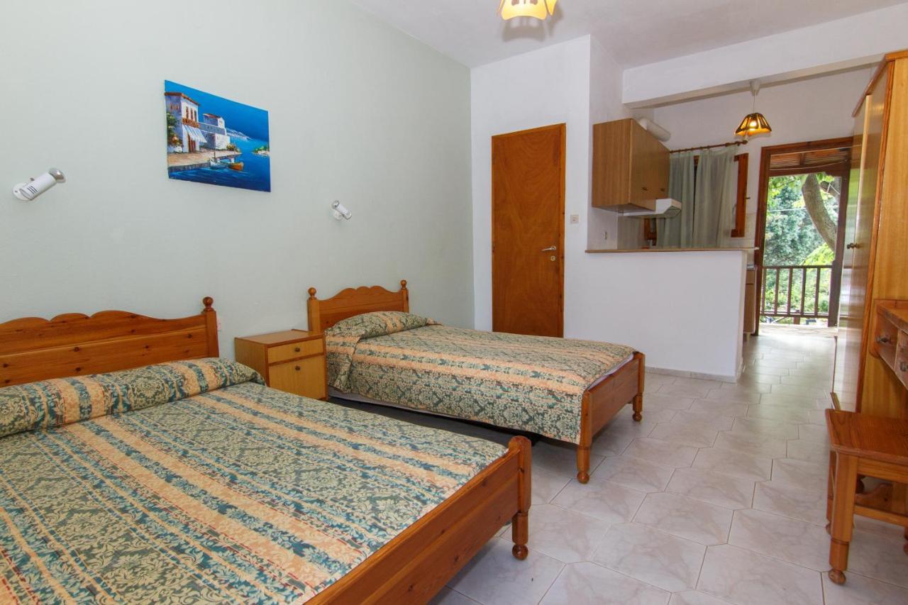 Studios Avra Agios Georgios  Экстерьер фото